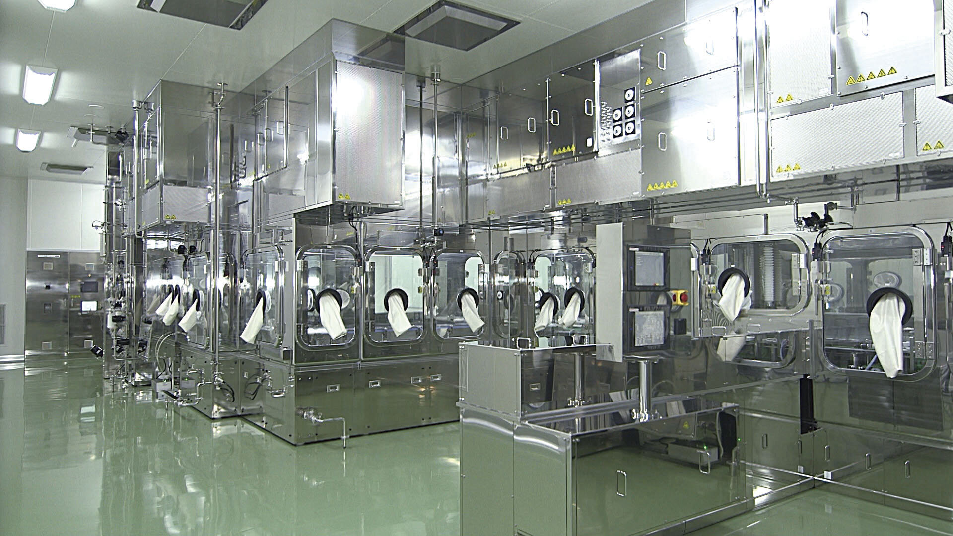 蔵王工場バイアル製造ライン稼働